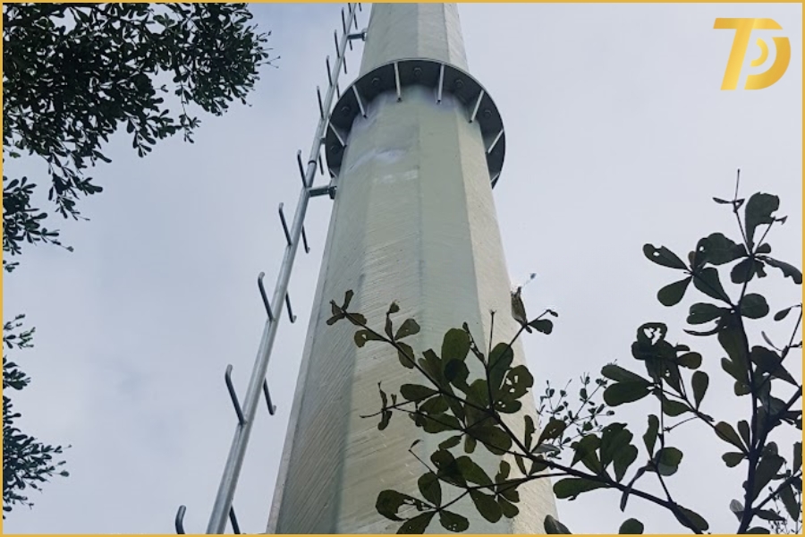 Những yếu tố ảnh hưởng trực tiếp đến báo giá cột thép viễn thông