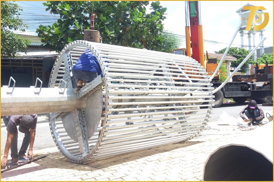 Tiêu chuẩn thiết kế cột thép viễn thông là gì và vì sao cần tuân thủ